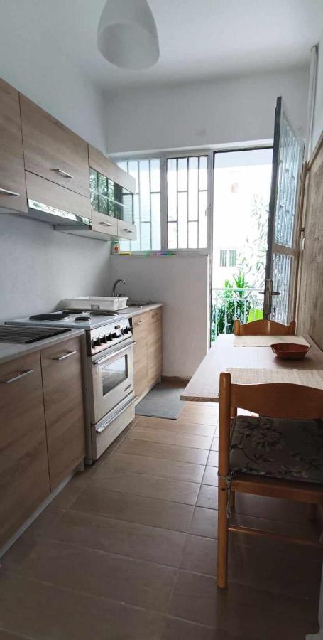 Apartment By The Sepolia Metro Athens Exterior photo